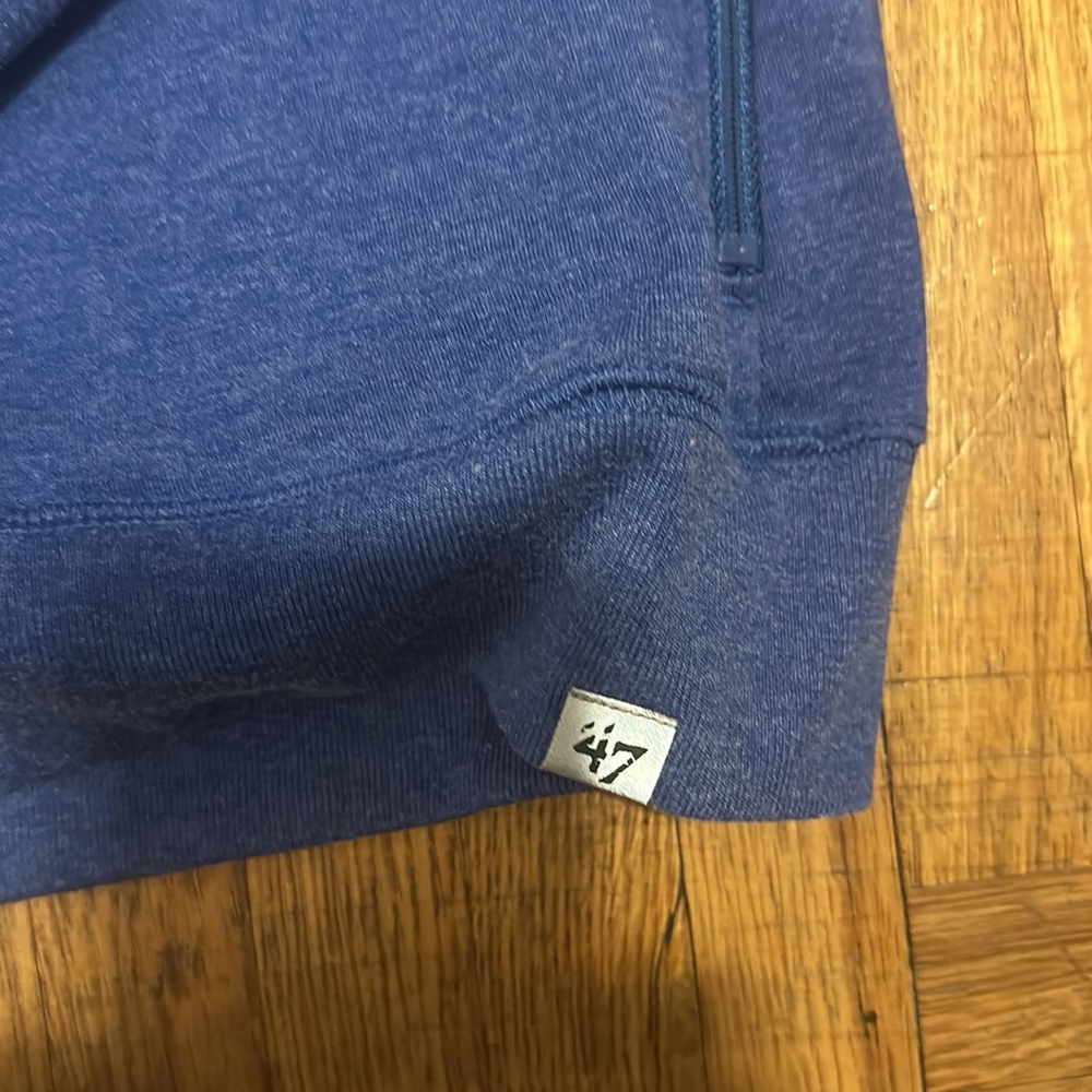 NY Knicks Hoodie with zippered pockets! Sz Small from  47 Forward - Picture 4 of 4
